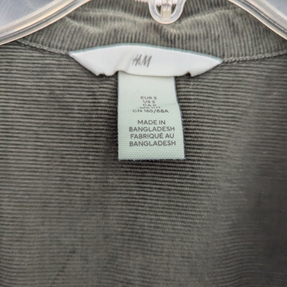 Ladies H&M Corduroy Button-up Shirt Size Small - Picture 2 of 5